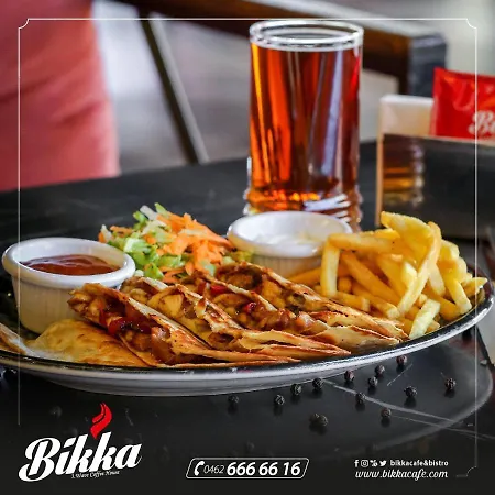 Bikka Suit&otel شقة